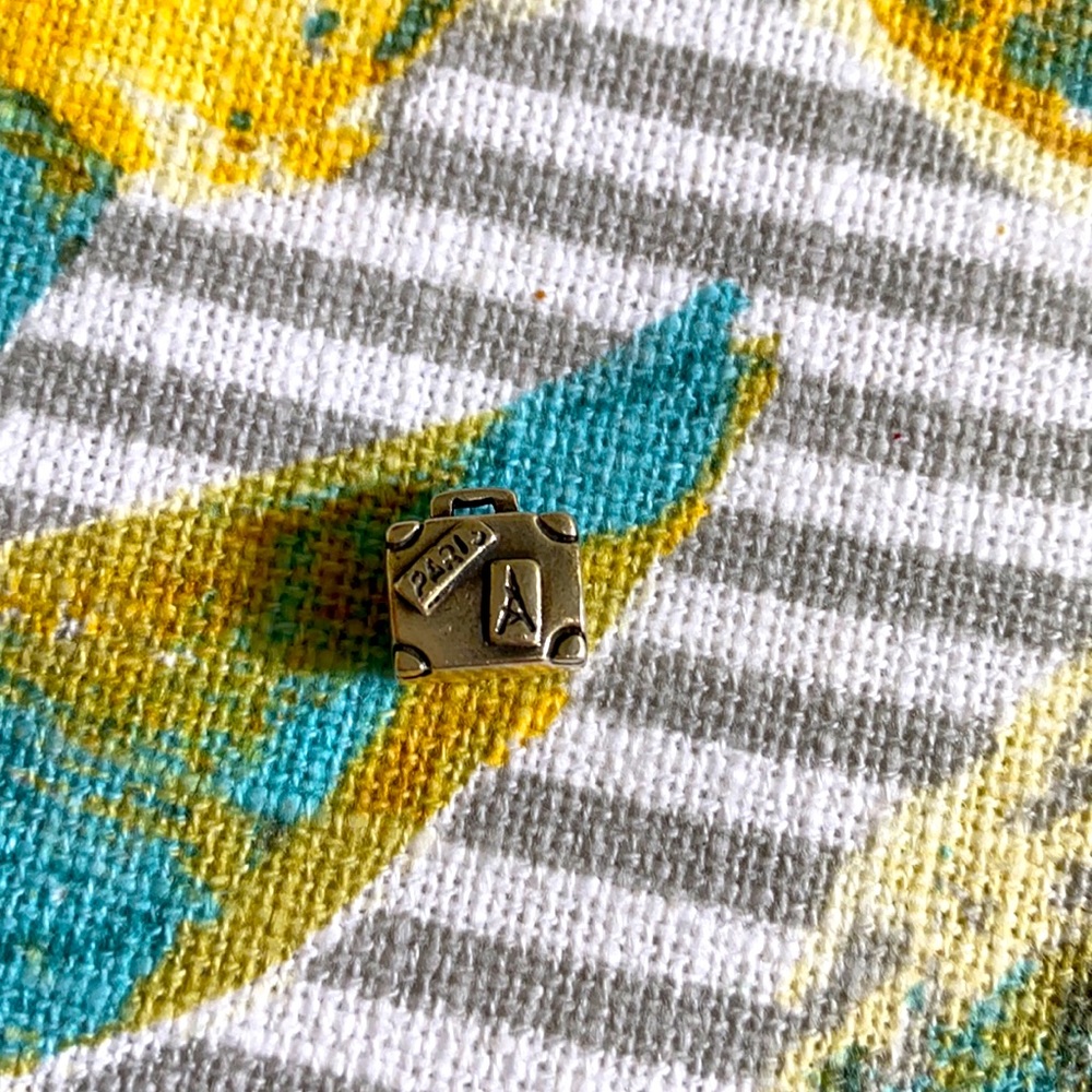 Pandora suitcase charm